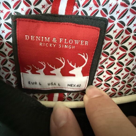 Christmas Crew Neck Sweatshirt DENIM & FLOWER HO HO HO SANTA Size Large Pullover - Picture 4 of 7